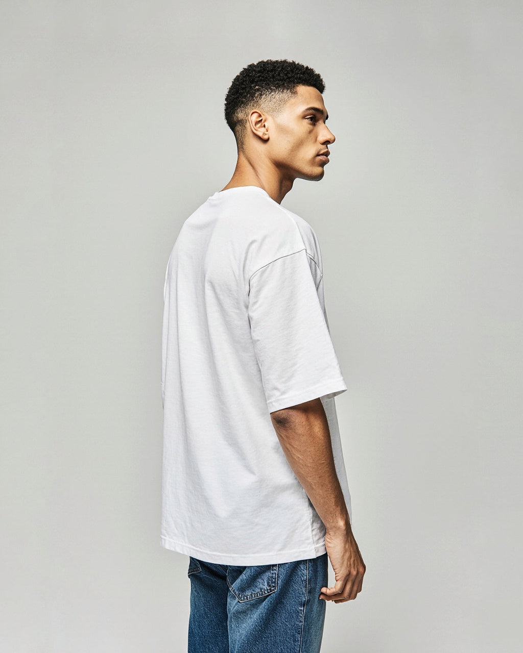 Vizaryx Minimal Oversized Tee – White