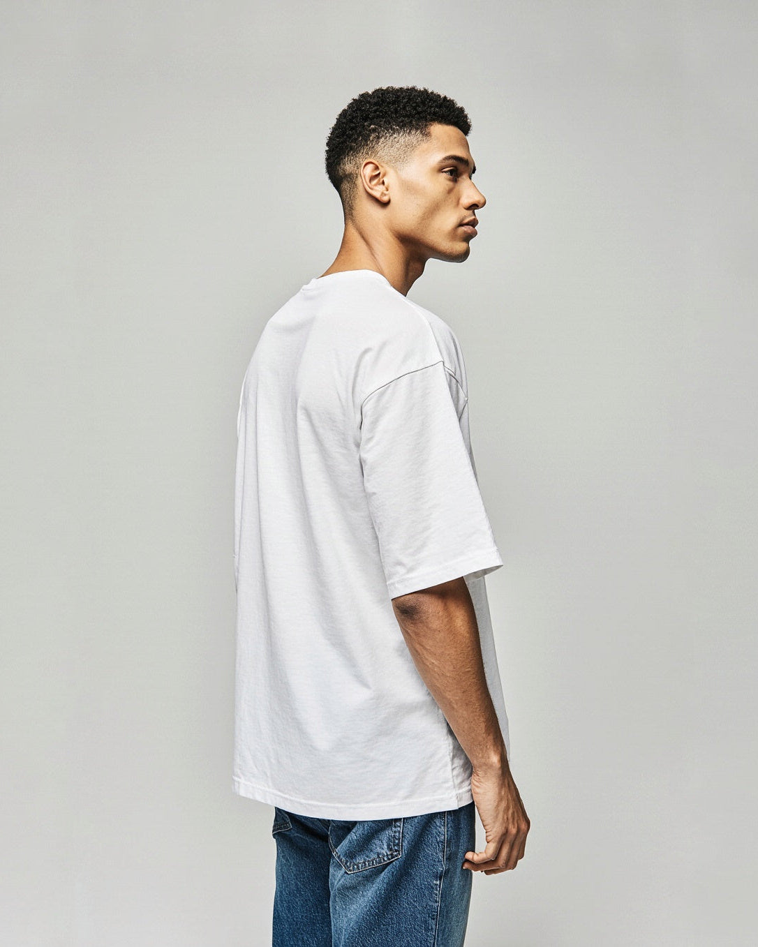 Vizaryx Minimal Oversized Tee – White